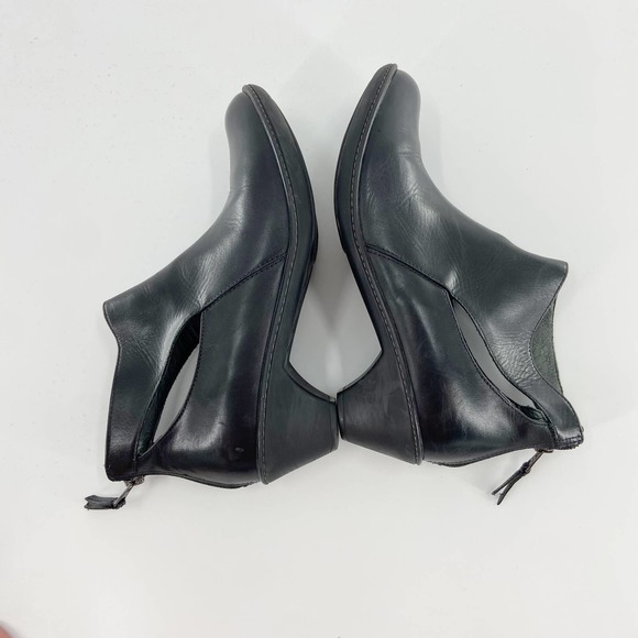 Dansko Black Bonita Cutout Back Zip Block Heel Booties Size EU 41 - Picture 14 of 14